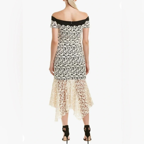Nicole Miller White Crotchet Overlay Off-the-Shoulder Maxi Dress Size 12 NWT - Picture 2 of 11
